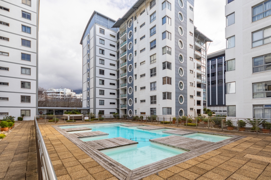 2 Bedroom Property for Sale in Claremont Upper Western Cape